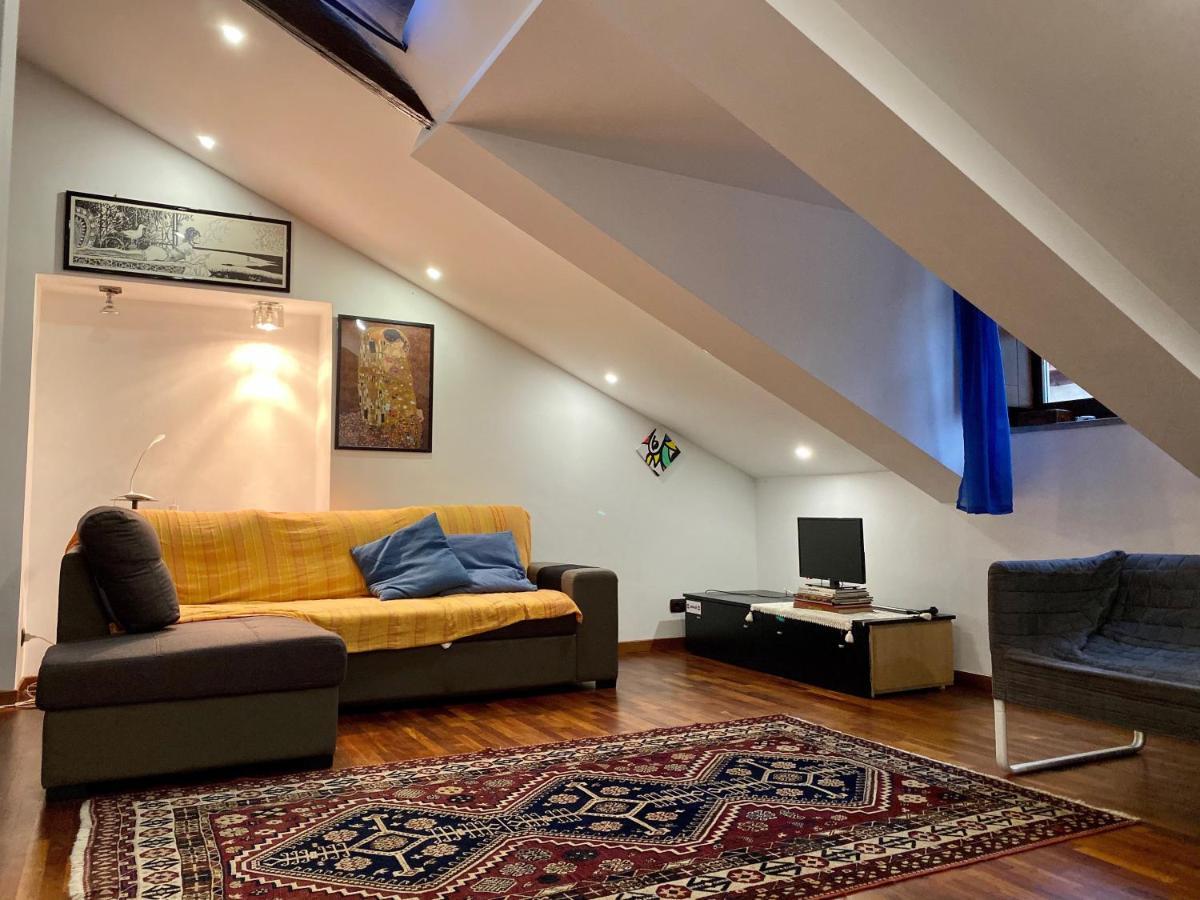 Modern Apartment Piazza Statuto Porta Susa Fs Turín Exterior foto
